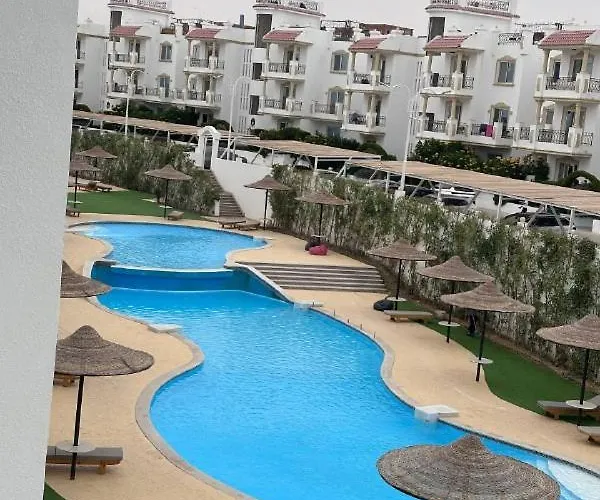 Elite Marina Hills 5*