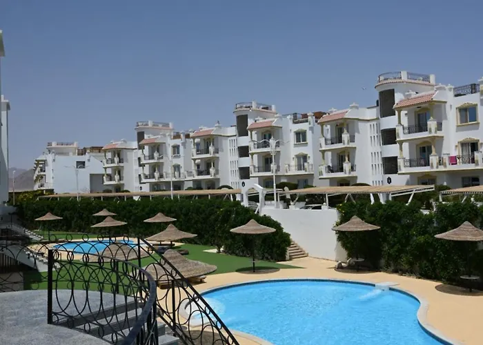 Elite Marina Hills Hotel 5*
